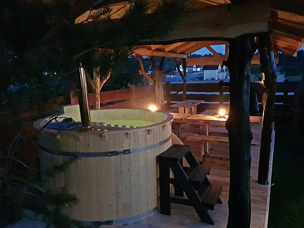 Behappy Woodhouse Villa Jastrzębia Góra Dış mekan fotoğraf